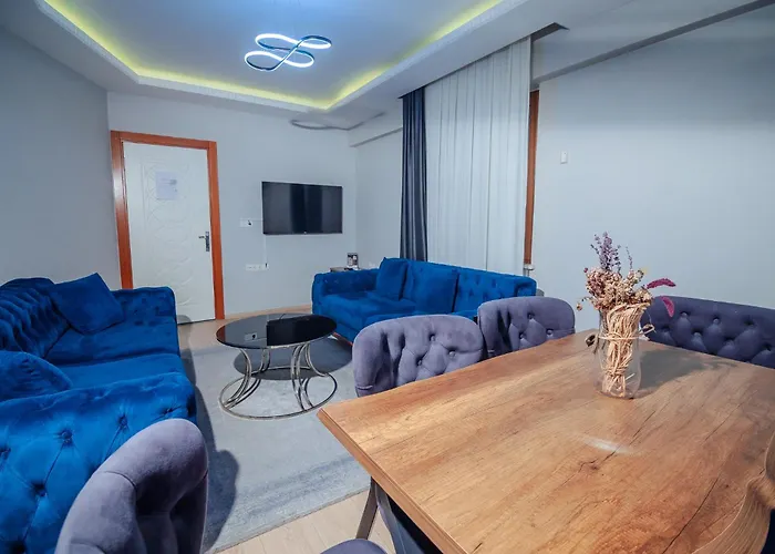 White Moon Apartment *