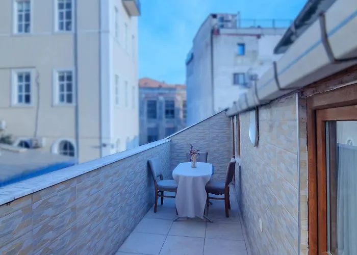 Apartment White Moon *