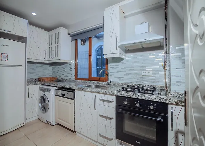 White Moon * Istanbul