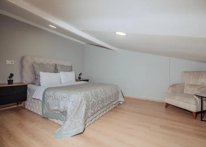 White Moon Apartment