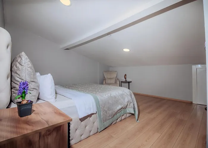 White Moon Apartment