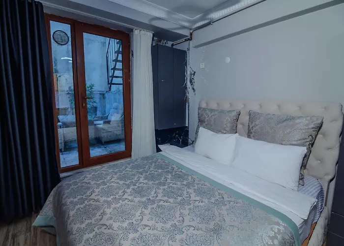 Apartment White Moon *